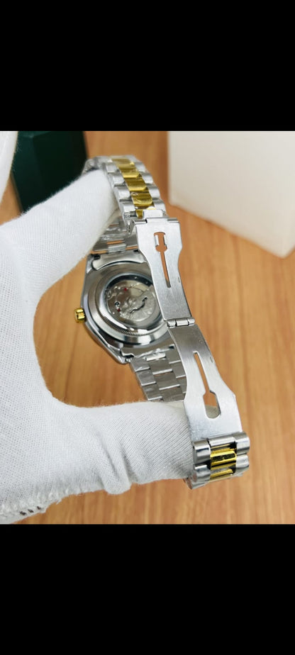 ROLEX BRAND HEAVY WATCH LOOK IS VERY CLASSIC