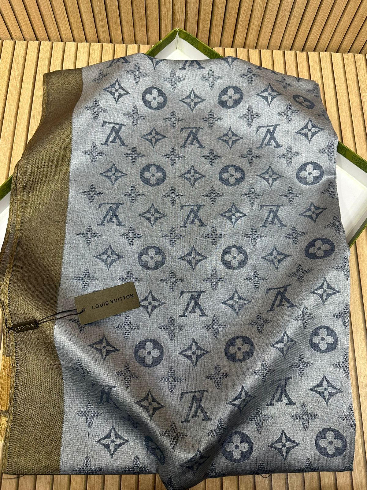 SILK SCAF BRANDED