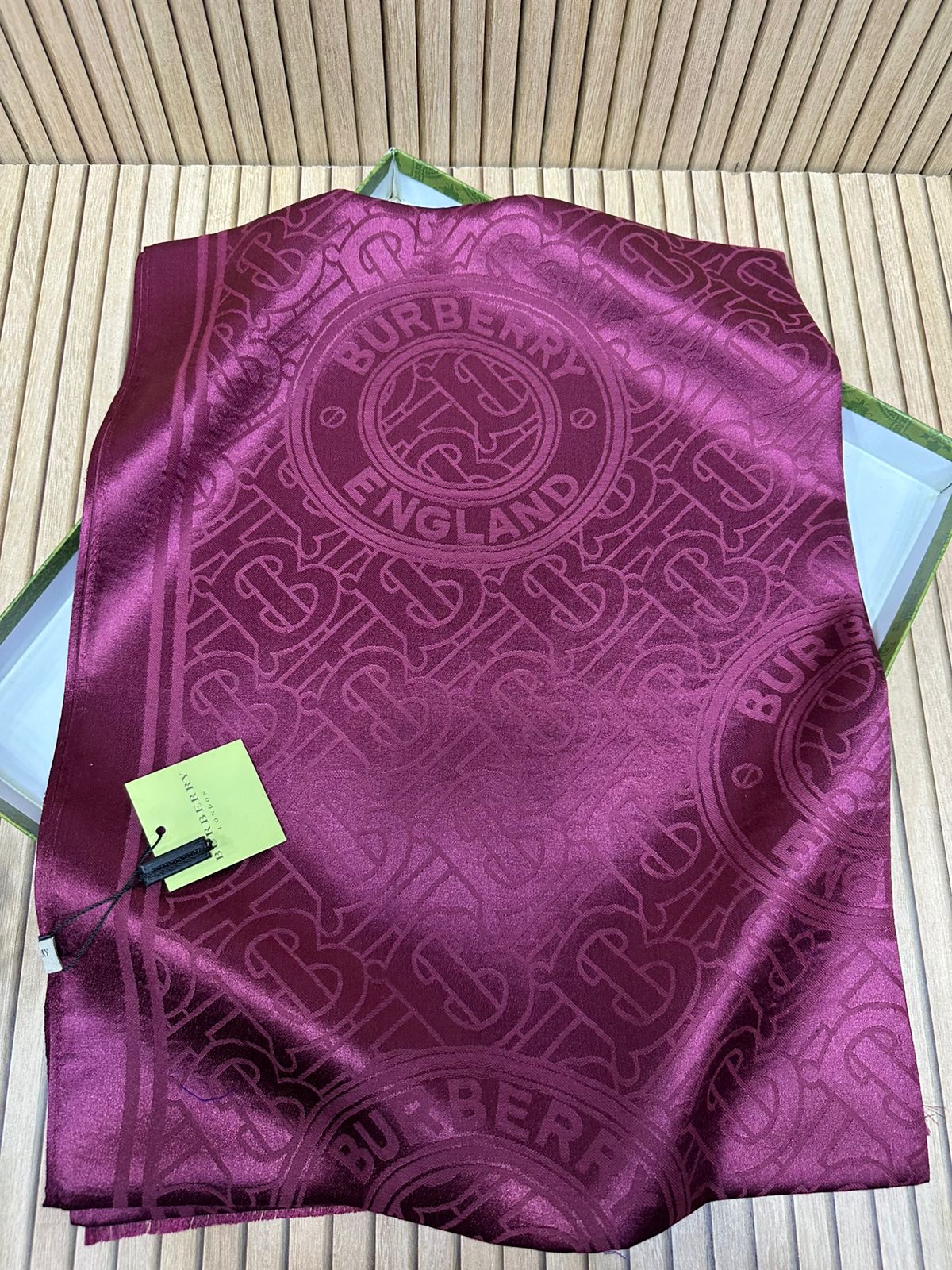 SILK SCAF BRANDED