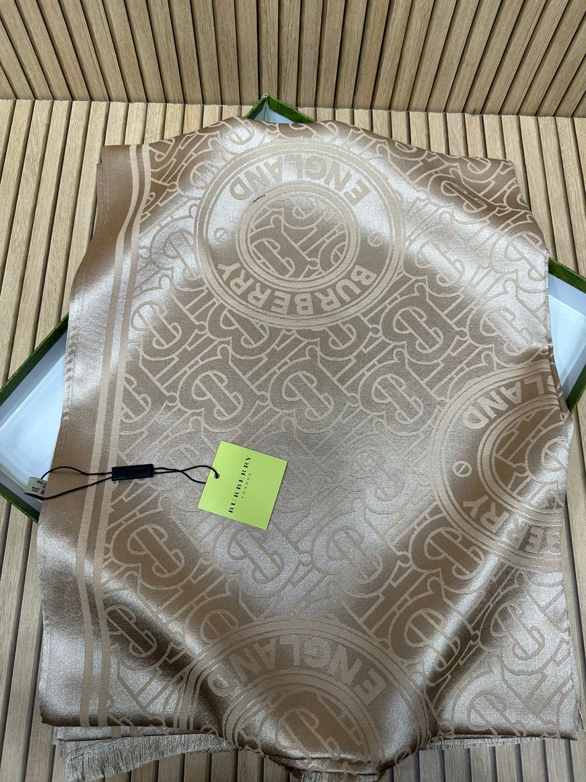 SILK SCAF BRANDED