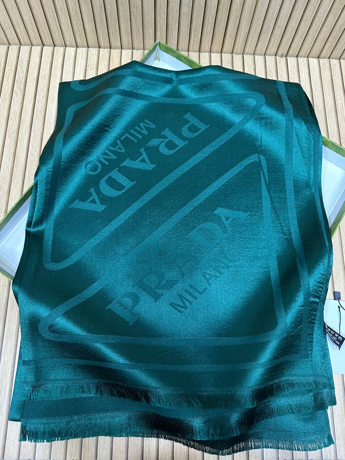 SILK SCAF BRANDED