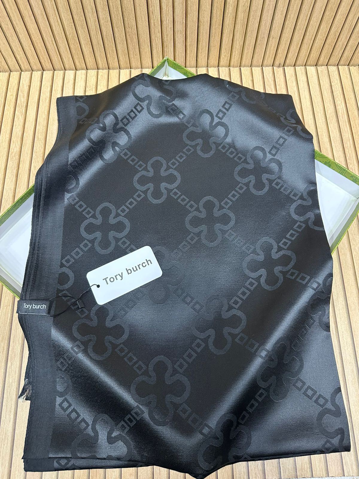 SILK SCAF BRANDED
